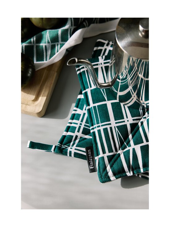 Finlayson - Coronna katlu cimdi 22 x 22 cm, 2 gab. - DARK GREEN - photo 2 Finlayson - Coronna katlu cimdi 22 x 22 cm, 2 gab. - DARK GREEN | Stockmann - photo 2