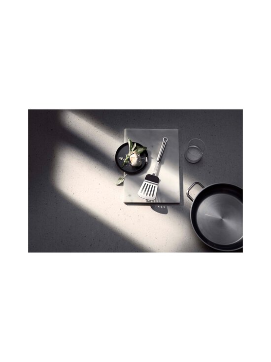 WMF - Profi Plus -paistinlasta 32 cm - CROMARGAN 18/10 STAINLESS STEEL | Stockmann - photo 7