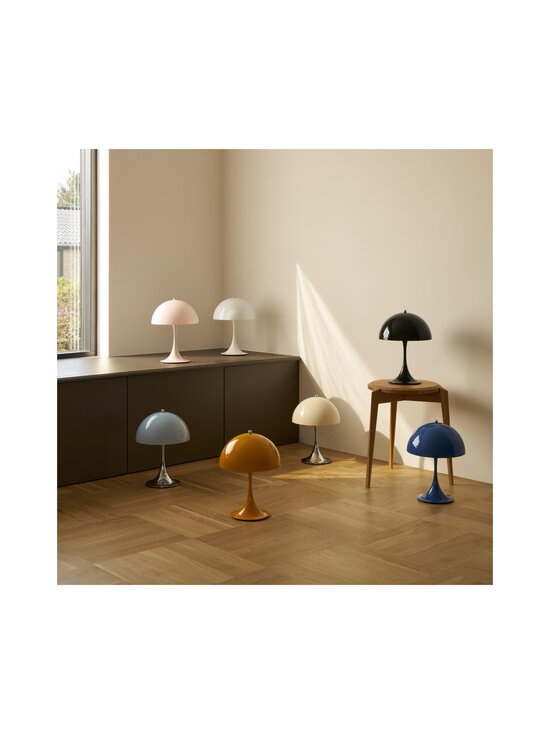 Louis Poulsen - Panthella 250 Portable Opaque -kannettava pöytävalaisin - OPAQUE INDIGO BLUE - photo 6 Louis Poulsen - Panthella 250 Portable Opaque -kannettava pöytävalaisin - OPAQUE INDIGO BLUE | Stockmann - photo 6