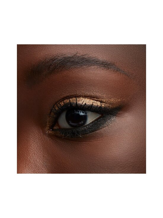 MAC - AUTE CUTURE STARRING ROSALÍA EYE SHADOW X10 -LUOMIVÄRIPALETTI 10 G - EYE SHADOW X10 - photo 6 MAC - AUTE CUTURE STARRING ROSALÍA EYE SHADOW X10 -LUOMIVÄRIPALETTI 10 G - EYE SHADOW X10 | Stockmann - photo 6