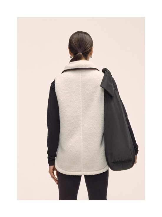 Casall - High Collar -fleeceliivi - 003 OFF WHITE - photo 3 Casall - High Collar -fleeceliivi - 003 OFF WHITE | Stockmann - photo 3