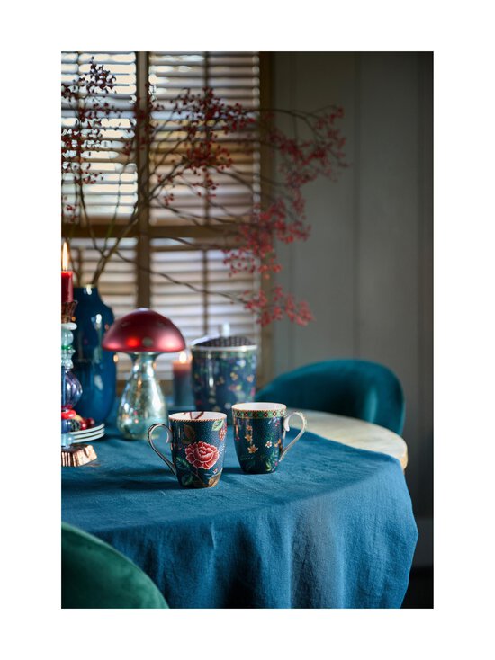 PIP Studio - Berry Blues Large -posliinimuki 350 ml - BLUE - photo 4 PIP Studio - Berry Blues Large -posliinimuki 350 ml - BLUE | Stockmann - photo 4