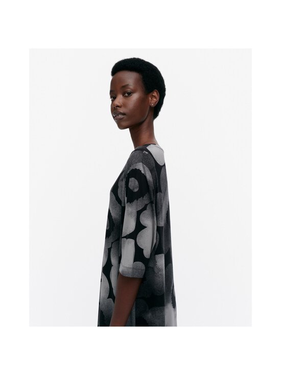 Marimekko - Rento Akvarelli Unikko kleita - 999 DARK GREY, BLACK - photo 5 Marimekko - Rento Akvarelli Unikko kleita - 999 DARK GREY, BLACK | Stockmann - photo 5