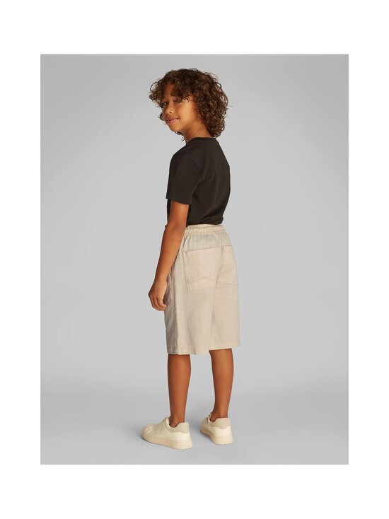 Calvin Klein Kids - Pellavasekoiteshortsit - PD1 OYSTER GRAY - photo 4 Calvin Klein Kids - Pellavasekoiteshortsit - PD1 OYSTER GRAY | Stockmann - photo 4