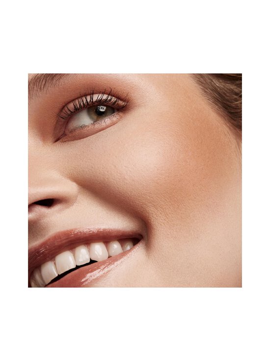 Fenty Beauty - Sun Stalk`r Instant Warmth Bronzer -aurinkopuuteri - 02 SHADY BIZ - photo 5 Fenty Beauty - Sun Stalk`r Instant Warmth Bronzer -aurinkopuuteri - 02 SHADY BIZ | Stockmann - photo 5