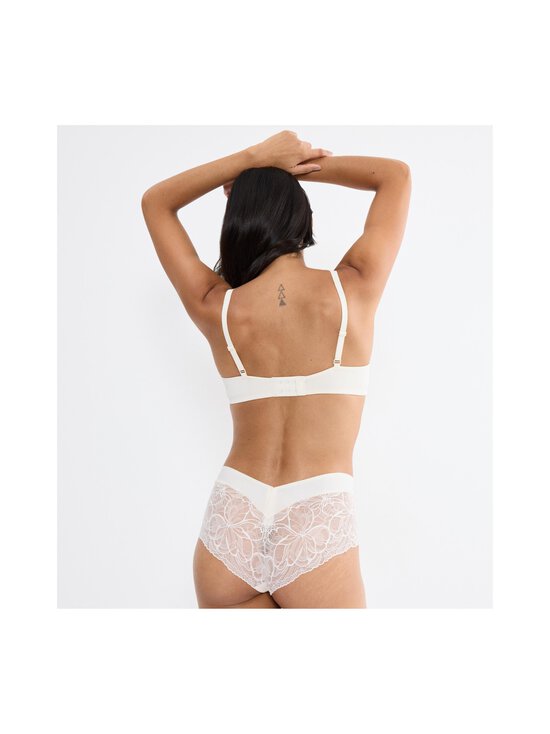 Triumph - Body Make-Up Illusion Lace Balconette -rintaliivit - 1595 1595-ECRU WHITE | Stockmann - photo 3