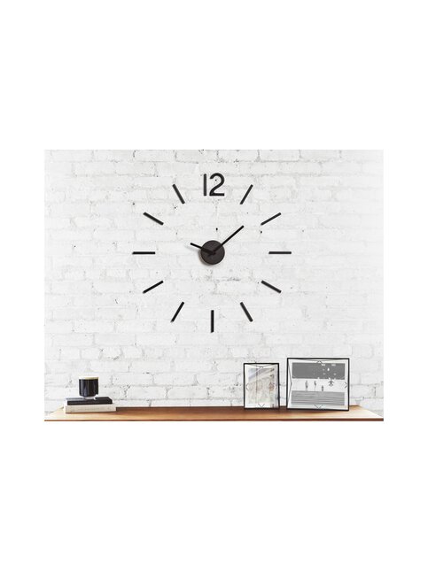 Umbra 12-in Black Ribbon Wall Clock