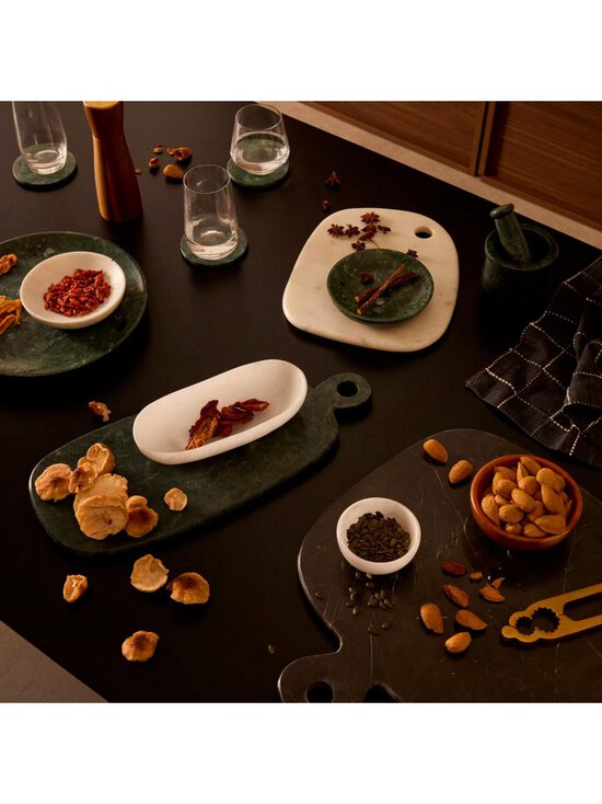 Kave Home - Obar-tarjoilualusta - MUSTA - photo 5 Kave Home - Obar-tarjoilualusta - MUSTA | Stockmann - photo 5