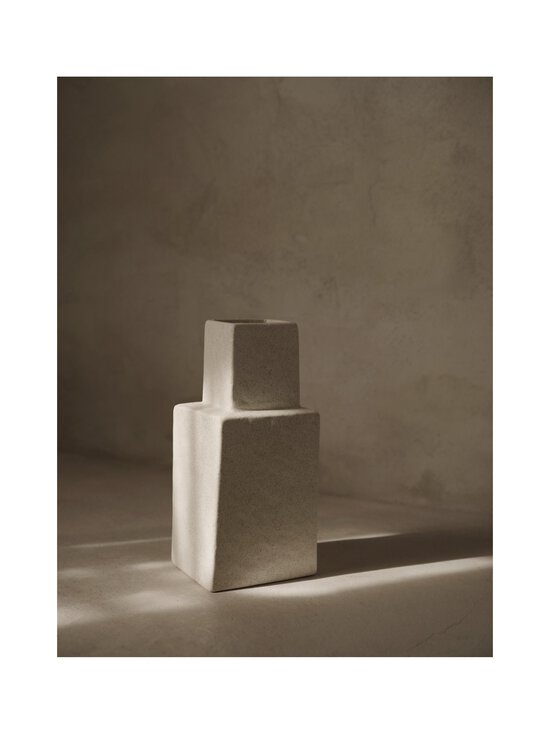 Ferm Living - Keraamiline vaas Koa 29 cm - OFF-WHITE - photo 2 Ferm Living - Keraamiline vaas Koa 29 cm - OFF-WHITE | Stockmann - photo 2