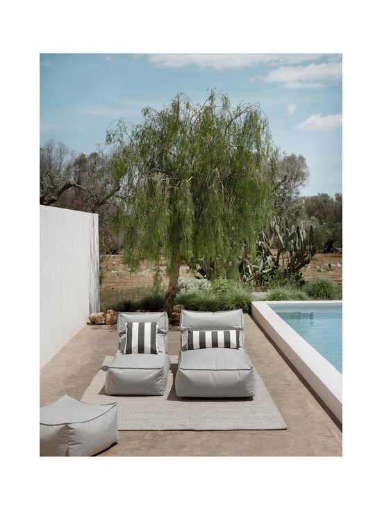 Blomus - Stay Cushion -tyyny 45 x 45 cm - LILY WHITE / BLACK | Stockmann - photo 4