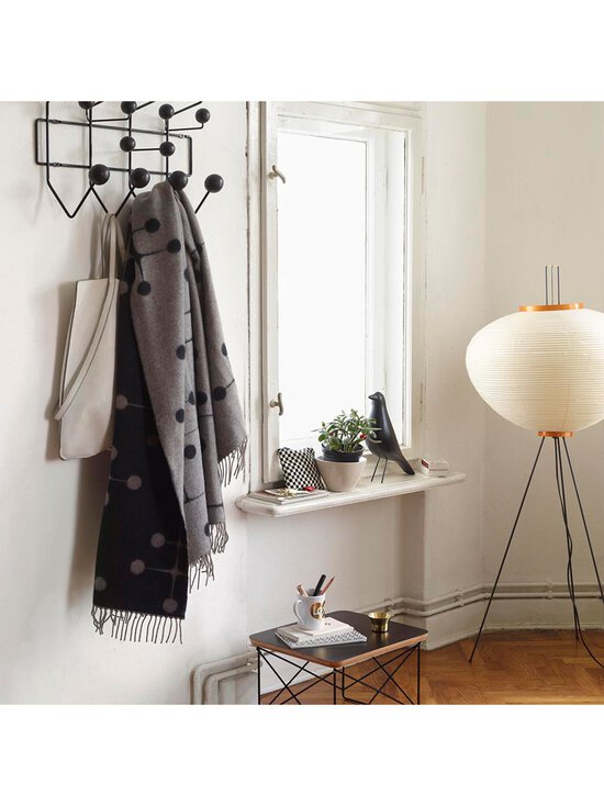 Vitra - Akari 10A -lattiavalaisin - MUSTA,RUSKEA,LUONNONVALKOINEN - photo 2 Vitra - Akari 10A -lattiavalaisin - MUSTA,RUSKEA,LUONNONVALKOINEN | Stockmann - photo 2